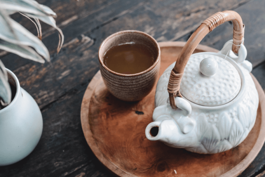 Différence thé tisane : qu'est-ce qui différencie thé et tisane ?