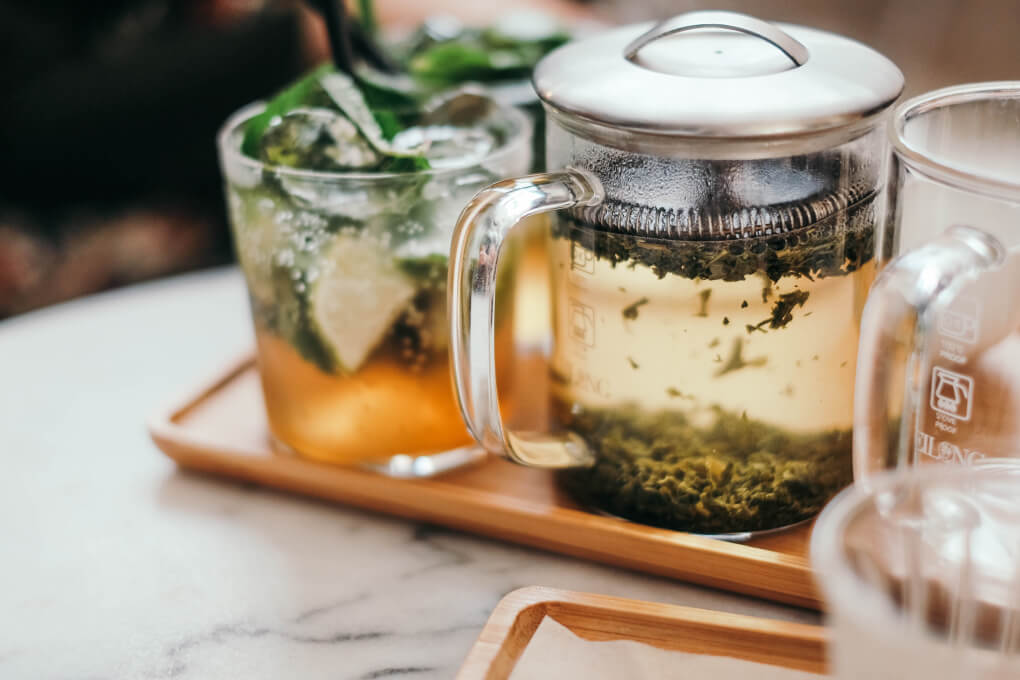 Quelle est la différence entre thé et tisane ?